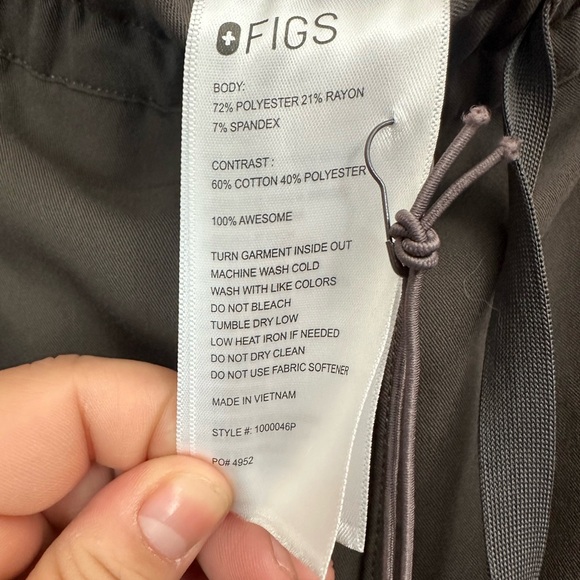 Figs Starwars Collab Srub Pants - Picture 8 of 9